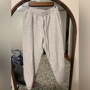 Fabletics// Sweatpants